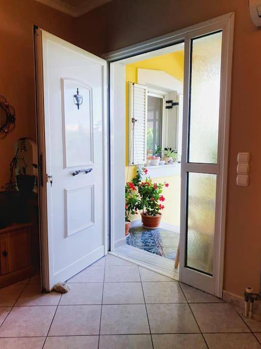 Gîte pour 4 personnes, avec terrasse dans Pythagoreio - 3