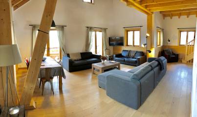 Chalet pour 10 personnes, avec balcon, adapté aux familles à Villard-Reculas