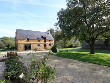 Gîte pour 4 personnes, avec jardin, animaux acceptés à Braffais