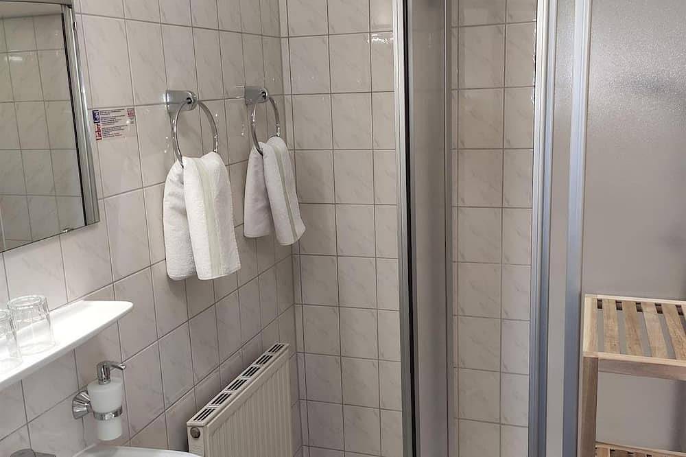 Habitación doble con ducha, Wc - habitación libre, pensión in Salzburgo, Salzburg und Umgebung