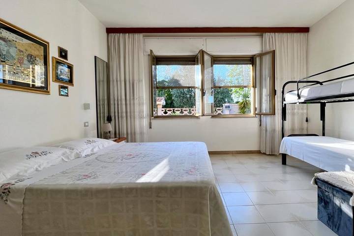 B&b per 4 persone, con Terrazza e Giardino nonché Panorama a Cabras