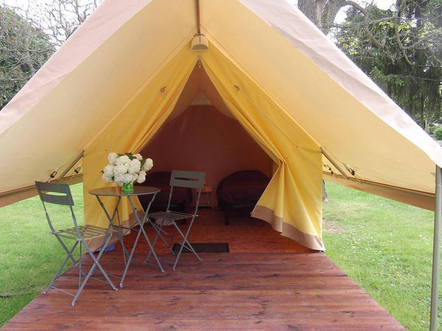 Camping des Lancières - Canvas and wooden tent 2 persons - Canada Treck Tent 2 pers in Rogny-les-Sept-Écluses, Auxerre region