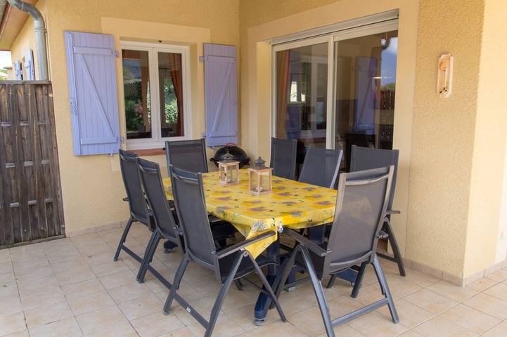 Villa pour 8 personnes, avec balcon ainsi que piscine et jardin à Vallon-Pont-d'Arc - 4