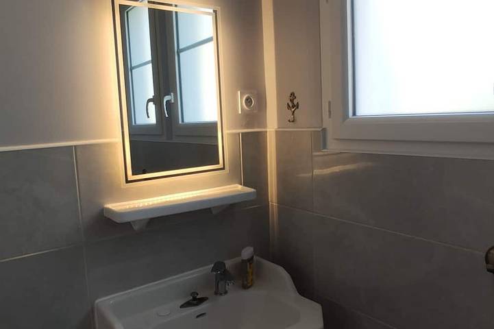 Gîte pour 4 personnes, avec jardin dans Montsenelle - 4