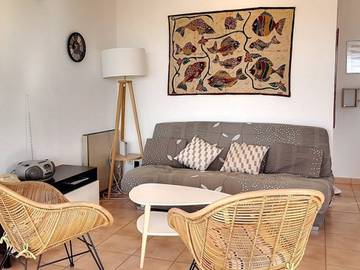 Villa for 10 Guests in Agde, Hérault, Picture 4