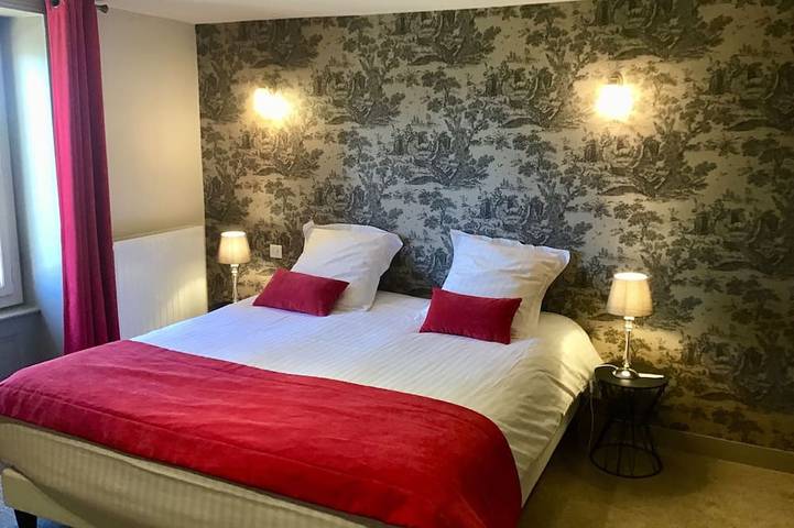 Location de vacances pour 15 personnes, avec jardin et terrasse, animaux acceptés à Odenas - 2