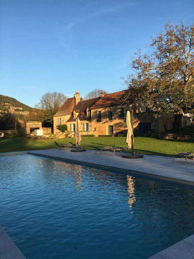 Location de vacances pour 2 personnes, avec piscine et terrasse ainsi que jardin et vue à Cénac-et-Saint-Julien - 3