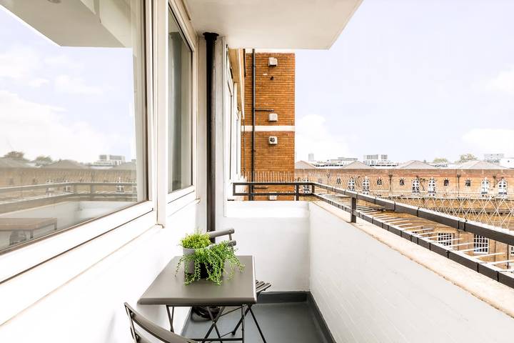 Ganze Wohnung, Bright London Bridge Apartment in Southwark, London