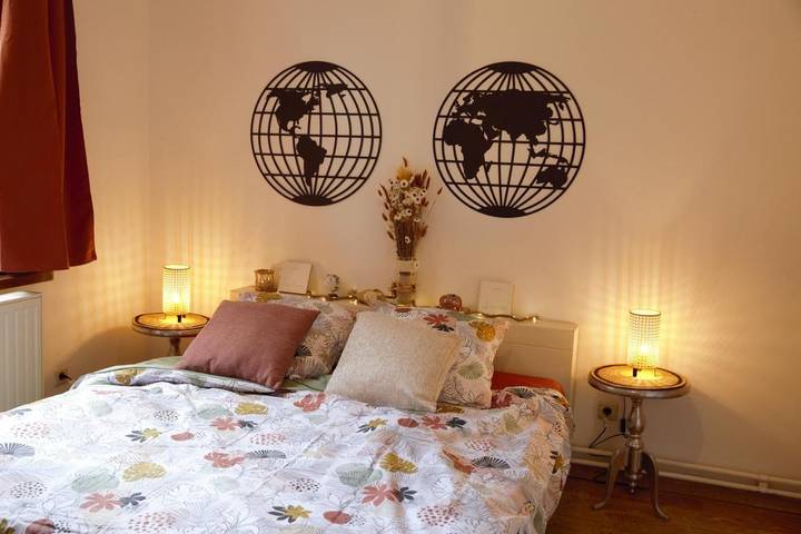 Location de vacances pour 3 personnes, avec Terrasse ainsi que Jardin et Vue dans Lens (Hinaut)