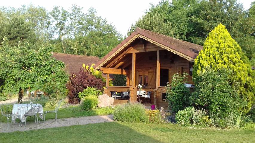 Chalet pour 2 personnes, avec terrasse et jardin en Alsace
