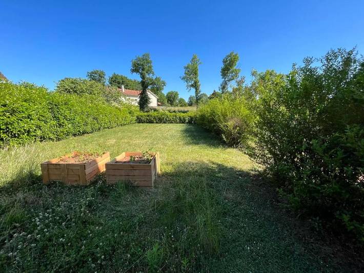 Location de vacances pour 6 personnes, avec jardin et vue, animaux acceptés à Oradour-Fanais - 3