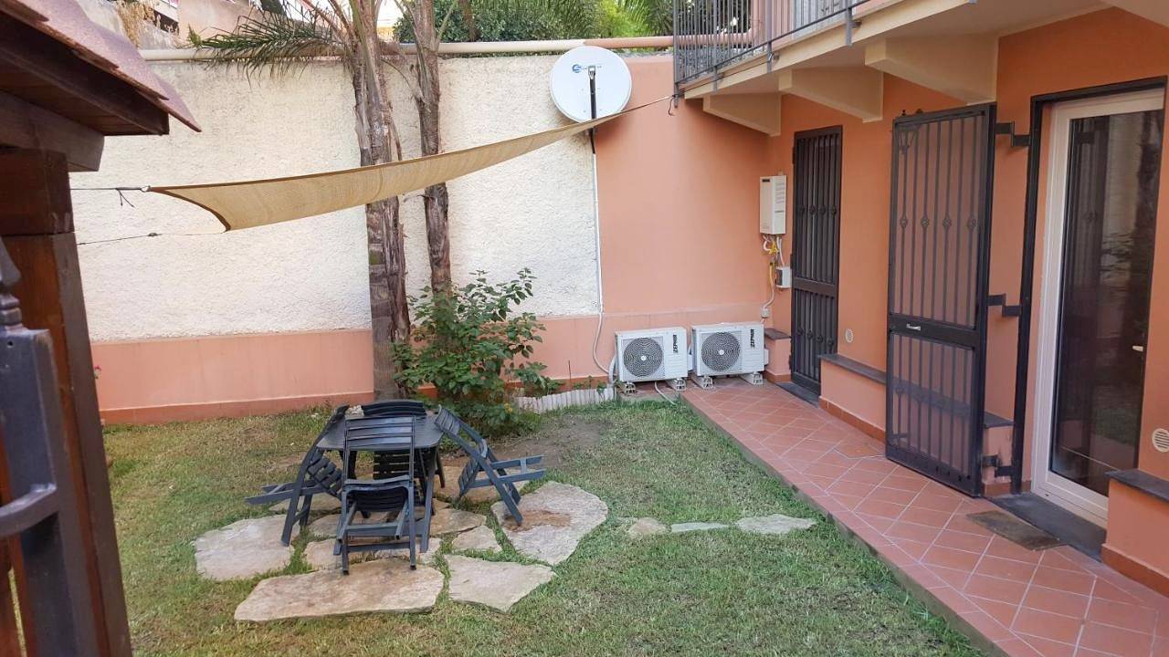 Ganze Wohnung, Apartment with Garden in Milazzo, Messina Provinz