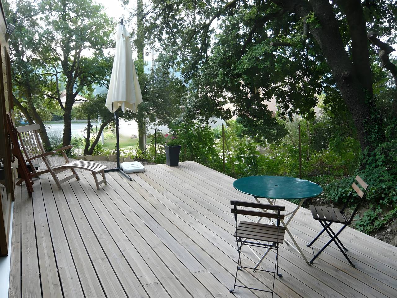 Cottage 'Bois' with Private Pool, Wi-Fi and Air Conditioning in Saint-Romain-en-Viennois, Parc naturel régional du Mont-Ventoux