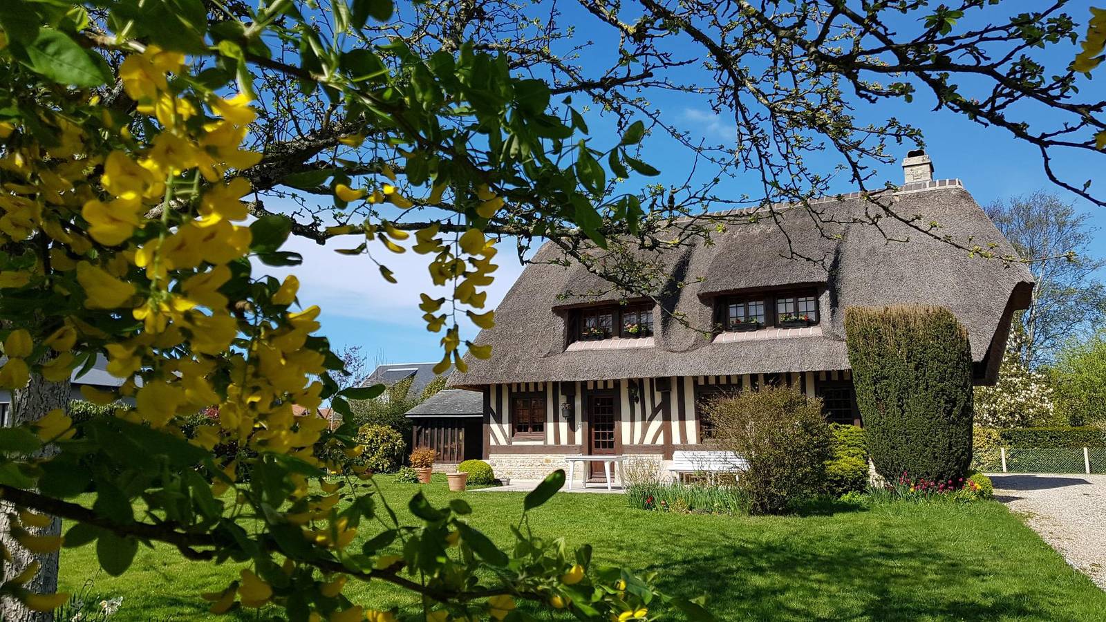 Gîtes de France® - La Chaumière in Octeville-sur-Mer, Région du Havre