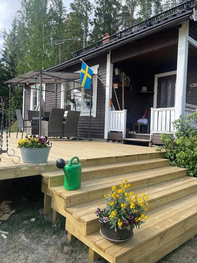 Ferienhaus für 12 Personen, mit Seeblick und Garten sowie Ausblick und Terrasse, mit Haustier - 1