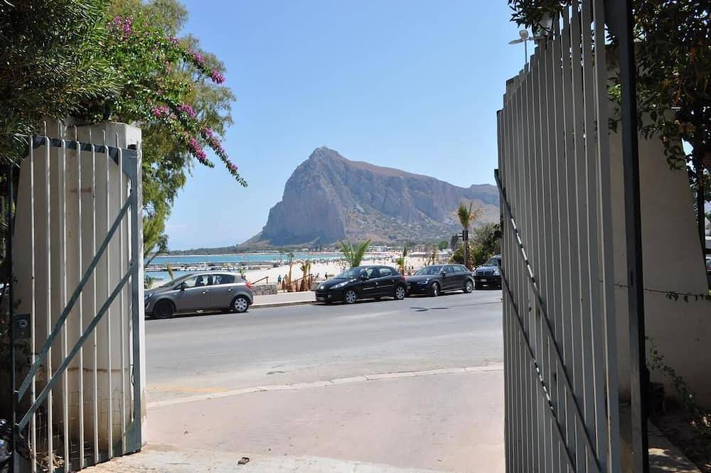Villa Faro fronte mare e giardino privato in San Vito Lo Capo, Provincia di Trapani