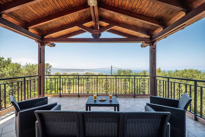 Gîte pour 6 personnes, avec balcon et jardin