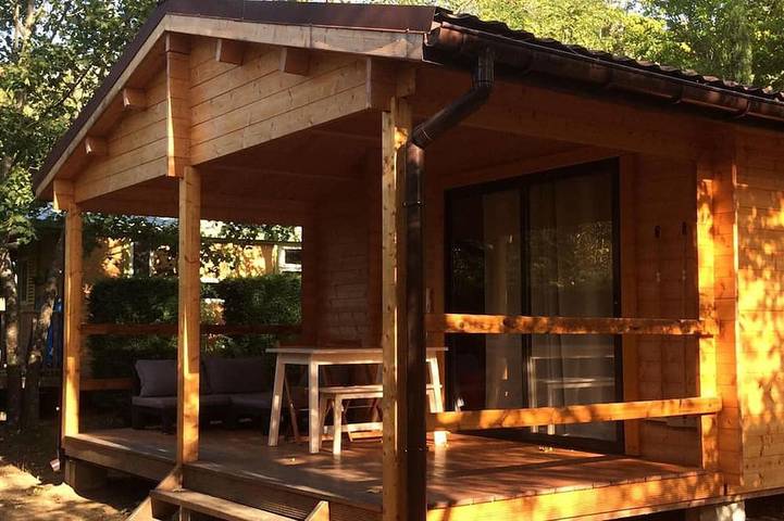 Gîte pour 4 personnes, avec piscine dans Éclassan