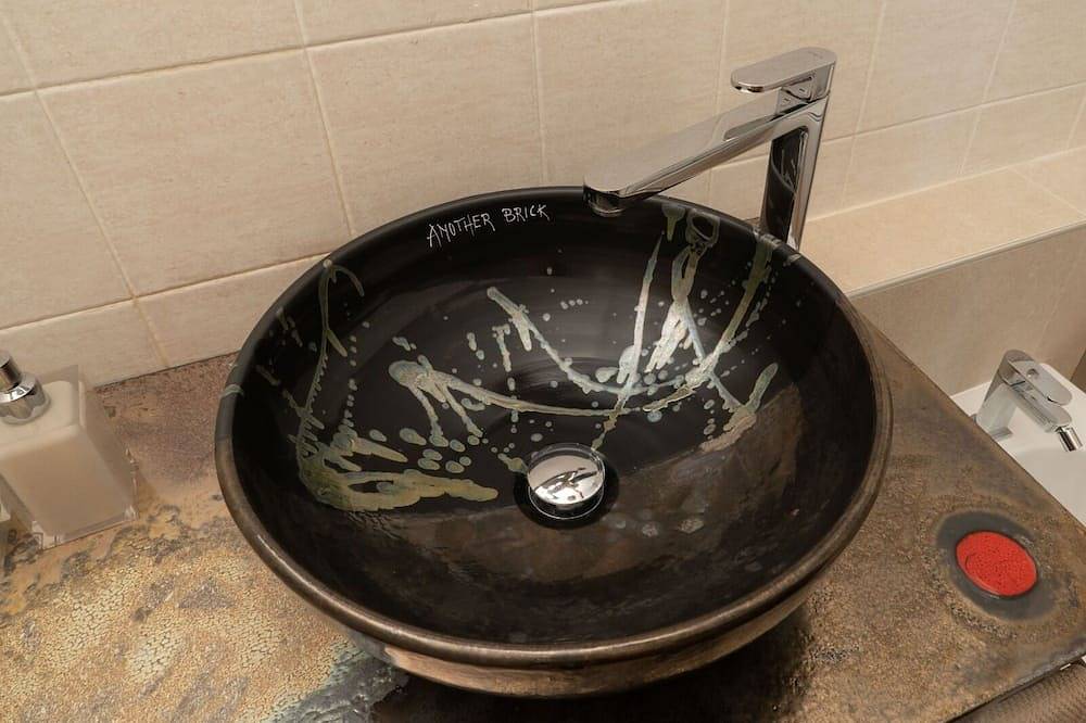 Entire apartment, Charming brick and stone loft in a 17th-century chapel in the historic center in Spello, Perugia Province