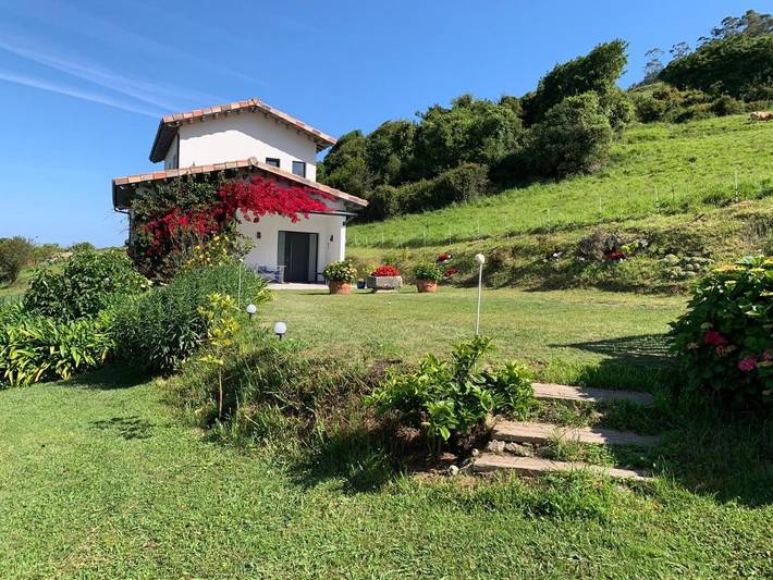 Casa rural para 7 personas, con Balcón y Terraza además de Jardín y Vistas en Ribadesella - 2