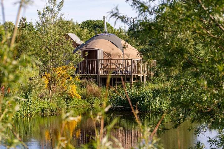 Glamping for 3 people, with Hot tub and Sauna as well as Lake view and View in Aberdeenshire