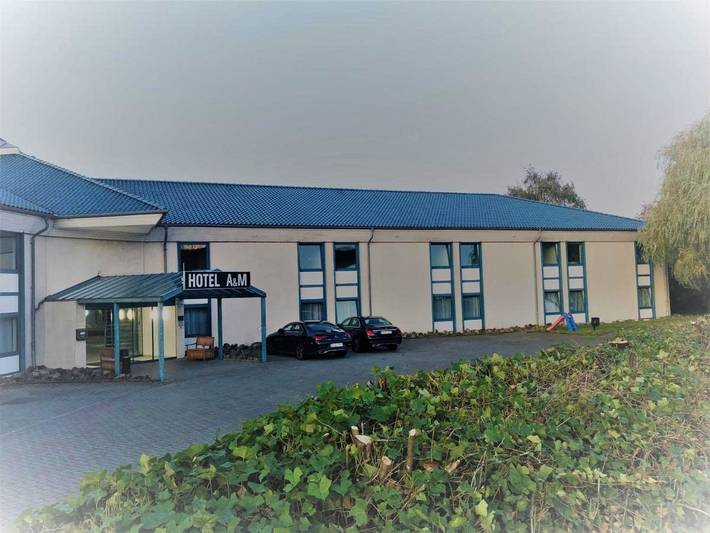 Hotel, mit Terrasse in Barsinghausen - 2