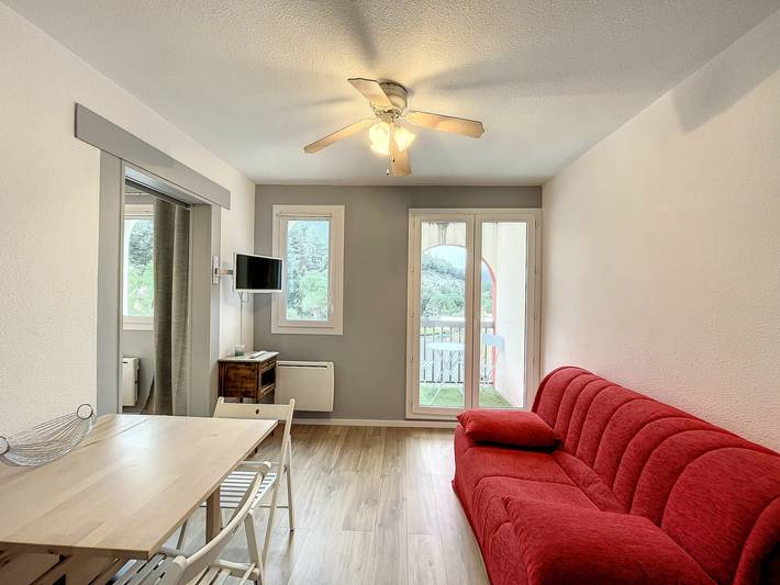 Appartement entier, Appartement F2 avec balcon, proche des Thermes à Lamalou-les-Bains, Animaux Acceptés, Parking Gratuit in Lamalou-les-Bains, Région de Béziers