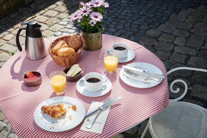 Hotel für 3 Personen, mit Terrasse und Garten in Bad Emstal - 3
