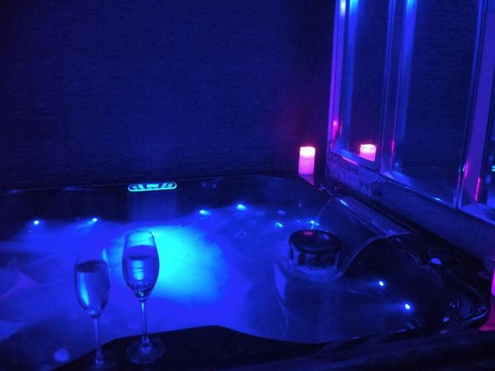 Appartement de vacances pour 2 personnes, avec jardin et jacuzzi