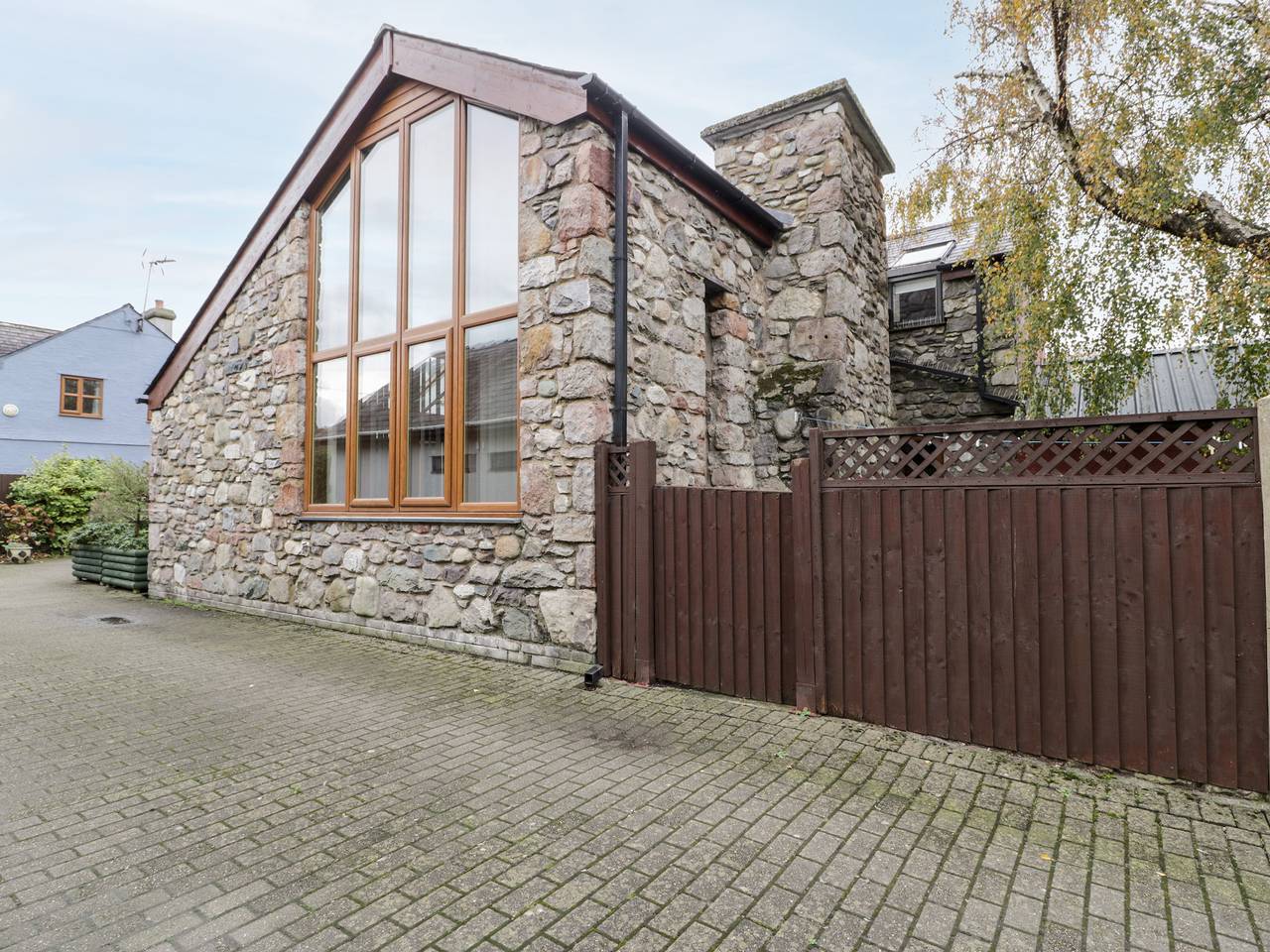 Ddol Helyg Barn in Gwynedd