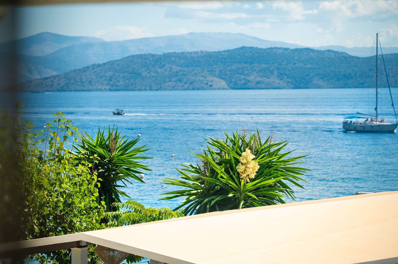 Appartement entier, Chrissa Beach front Apartment in Katavolos, Corfou