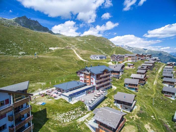 Ferienwohnung für 5 Personen, mit Balkon und Terrasse sowie Garten und Ausblick