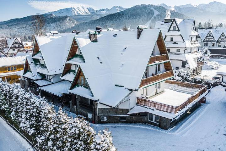 Alojamiento y desayuno para 5 personas, con sauna además de jardín y jacuzzi en Polonia