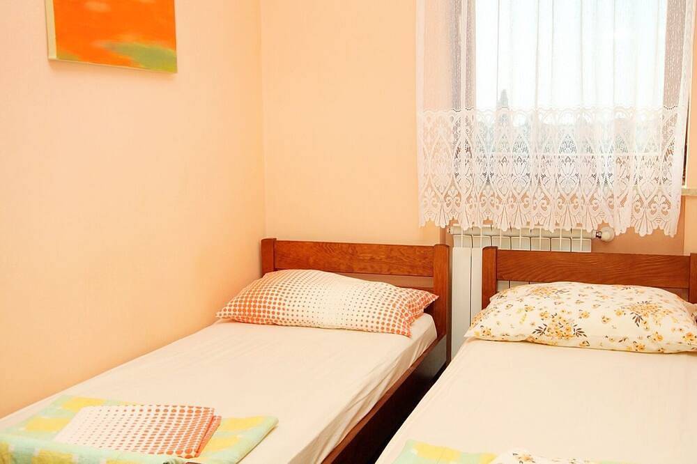 Entire apartment, Two bedroom apartment with terrace Umag in Umag, Umag Region