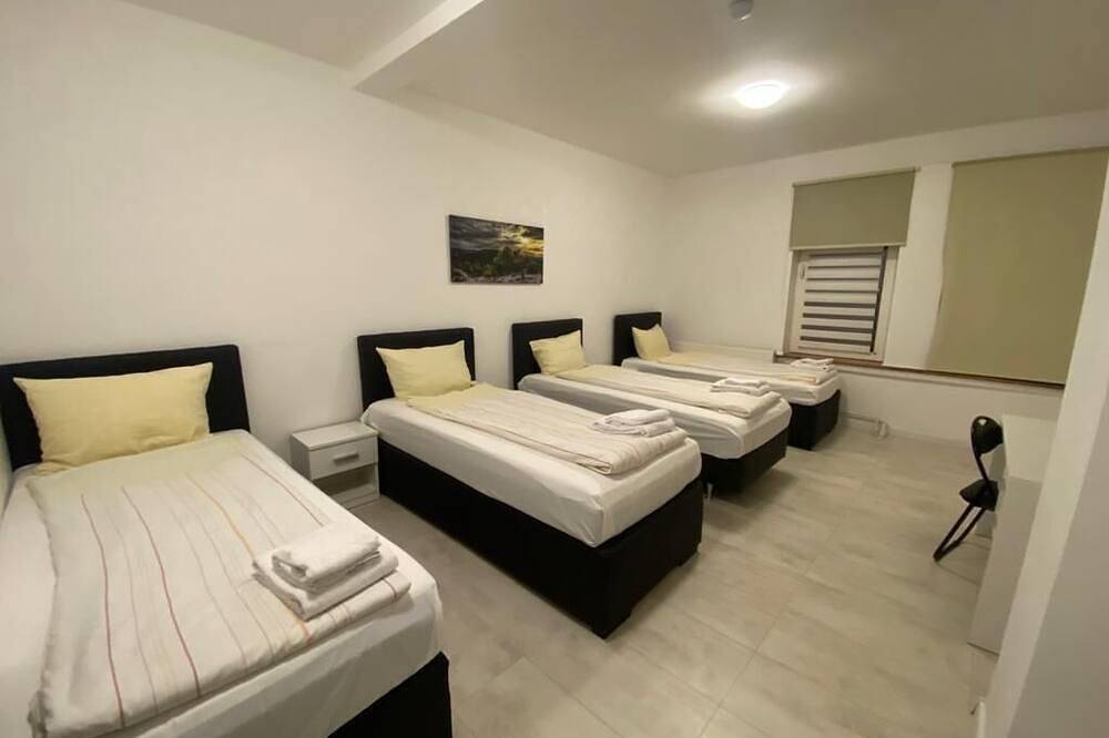 Ringstraße 37 W2 - 1 Schlafzimmer mit Terrasse in Neumünster, Schleswig-Holstein Binnenland