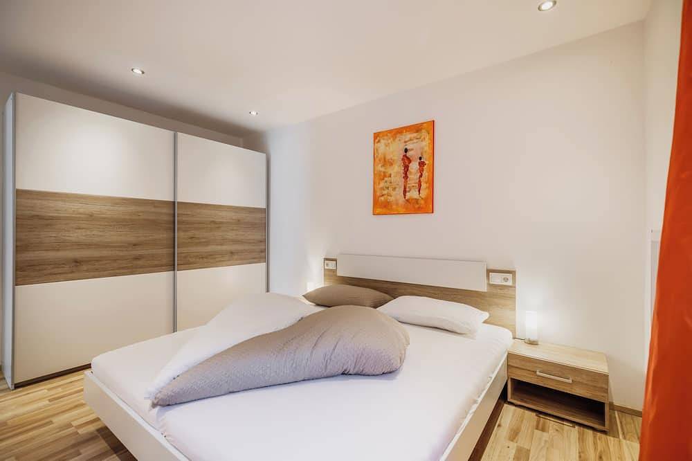 Ganze Wohnung, Apartment Viktoria mit privatem Garten zum feiern mit Familie und Freunden in Tschars, Kastelbell-Tschars
