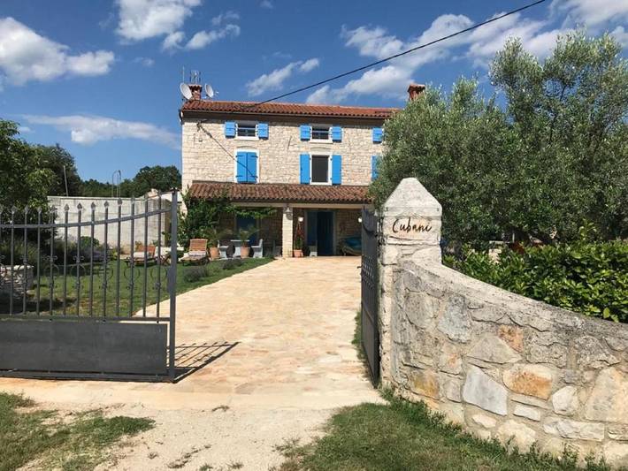 Chambre d’hôte pour 2 personnes, avec Terrasse ainsi que Jardin et Vue à Bale (Croatie)