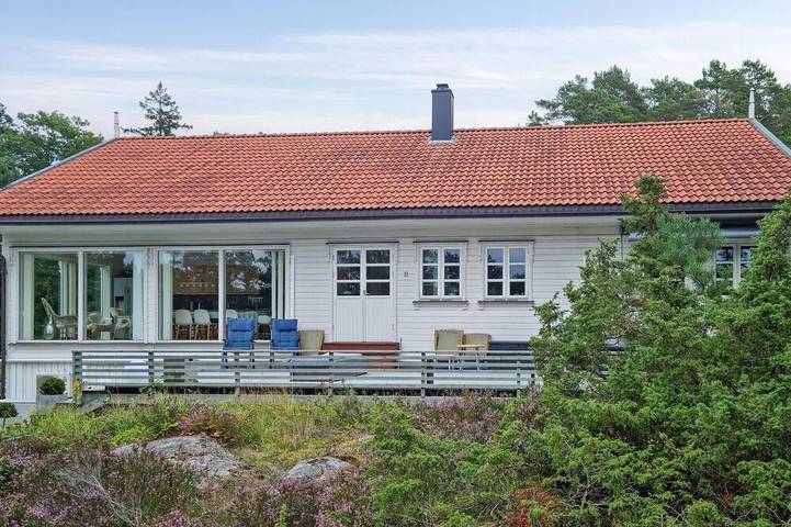 Ferienhaus für 13 Personen, mit Garten in Grimstad