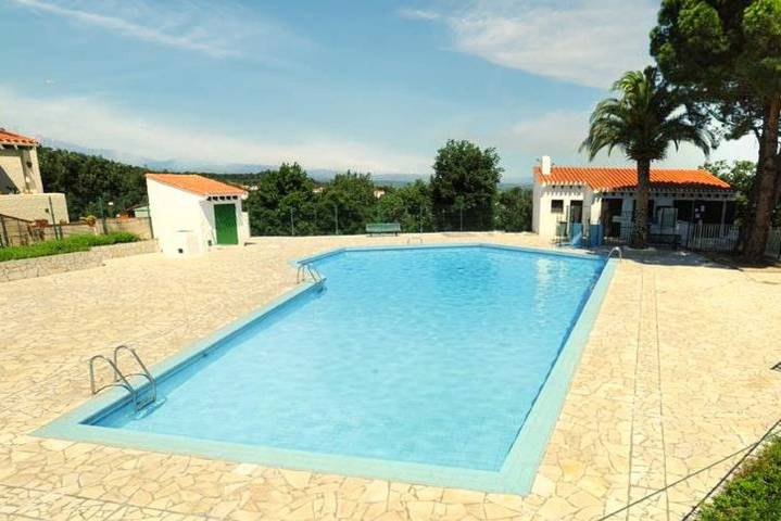 Gîte pour 2 personnes, avec terrasse et piscine à Laroque-des-Albères - 4