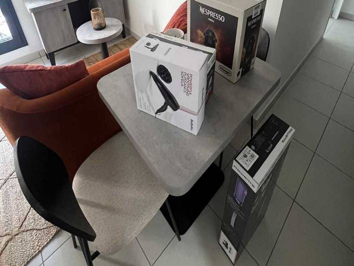 Apartamento entero, Elegant Appt - 2Bdr/6P - Near Paris & La Défense in Suresnes, Altos del Sena