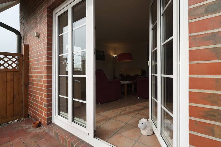 Entire apartment, Apartment 'Fewo Schütting' with Shared Garden, Balcony and Wi-Fi in Tilli (Perlworm), Pellworm
