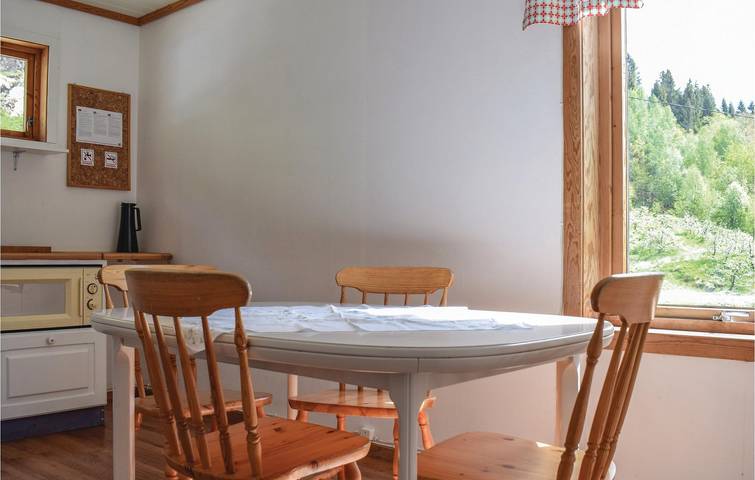 Ferienhaus für 6 Personen mit Terrasse in Kvam herad