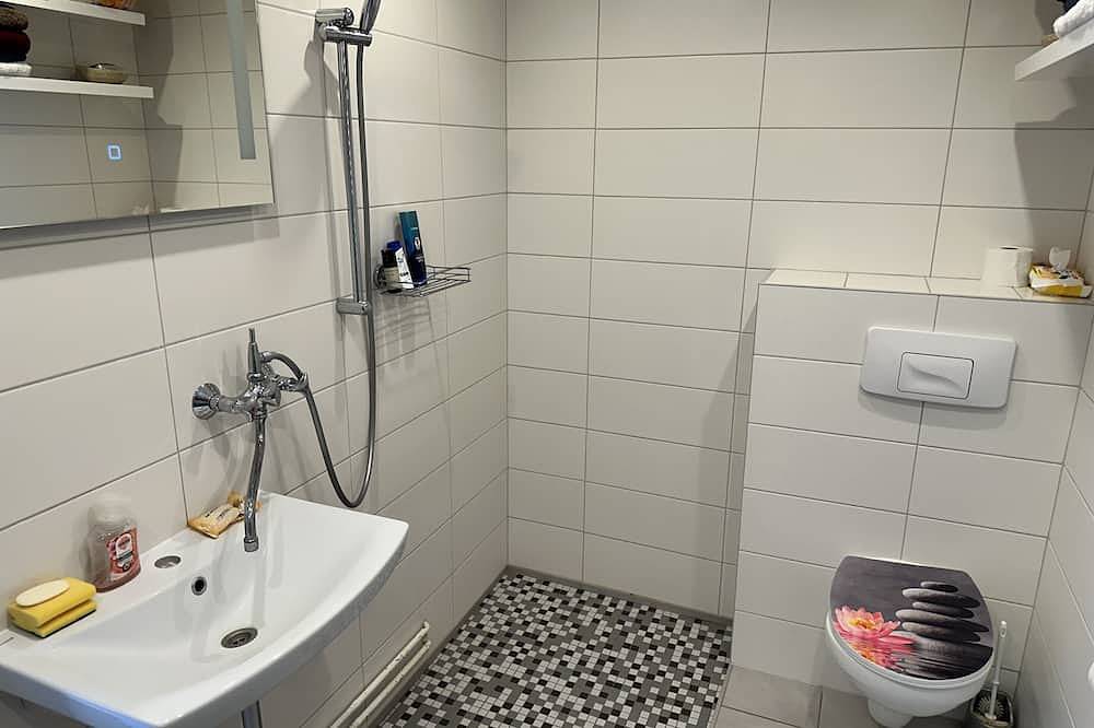 Bungalow „Sonnennest“ mit Gemeinschaftspool, Wlan und Klimaanlage in Marzahn - Hellersdorf, Berlin