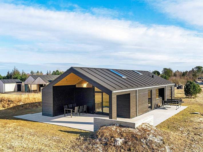 Feriehus for 6 personer, med Terrasse i Jerup