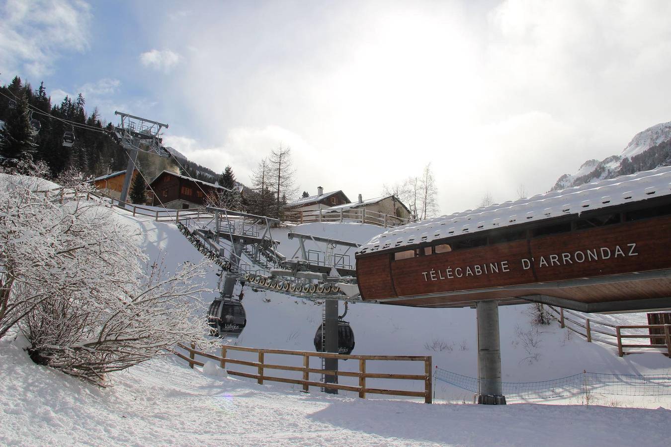 Entire studio, Résidence le Thabor E - Studio cabin 4 people (174) in Valfréjus, Modane