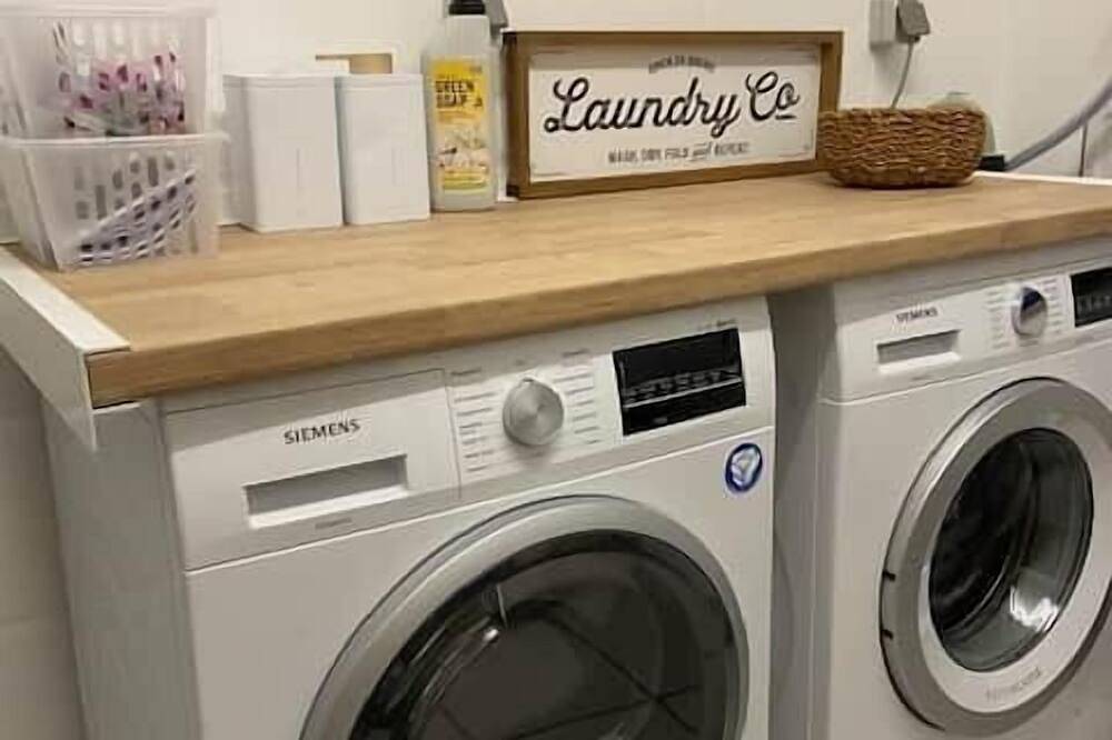 Ganze Wohnung, Lagerhaus-Kleine Oase-zentral und doch ruhig in Zweibrücken, Pfalz