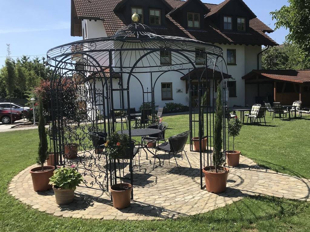 Gästehaus Trostelhof 3 in Neufrach, Salem