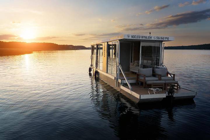 Boot für 4 Personen, mit Seeblick und Terrasse sowie Ausblick in Polen