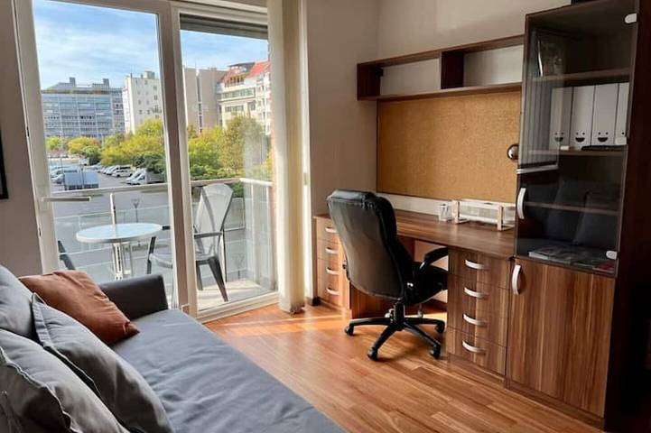 Ferienwohnung für 3 Personen, mit Whirlpool und Balkon in Budapest