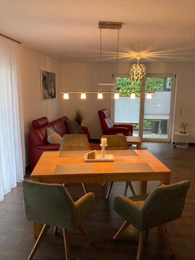 Appartement entier, Klimatisierte Wohnung Schwarzwald Europapark Rust barrierefrei 110 qm in Ichenheim, Neuried